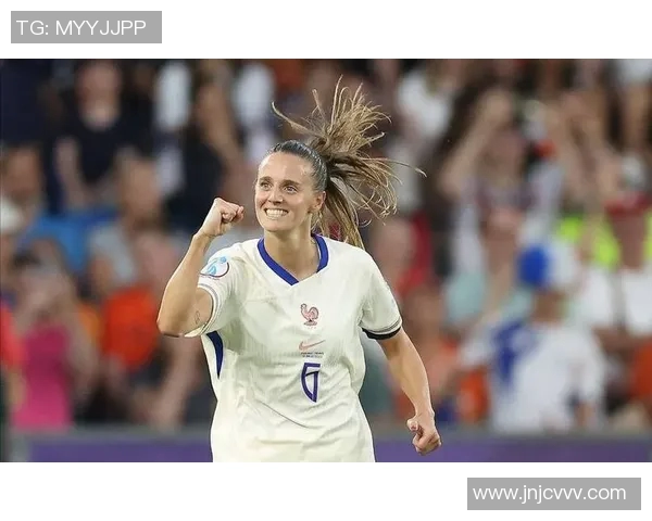 2000欧洲杯法国队辉煌之路与经典瞬间回顾